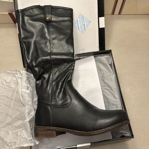 UniLady - Freya Black Knee Boots - new in box!